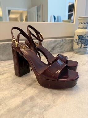 Vince Camuto Burgundy Platform Block Heel Sandals